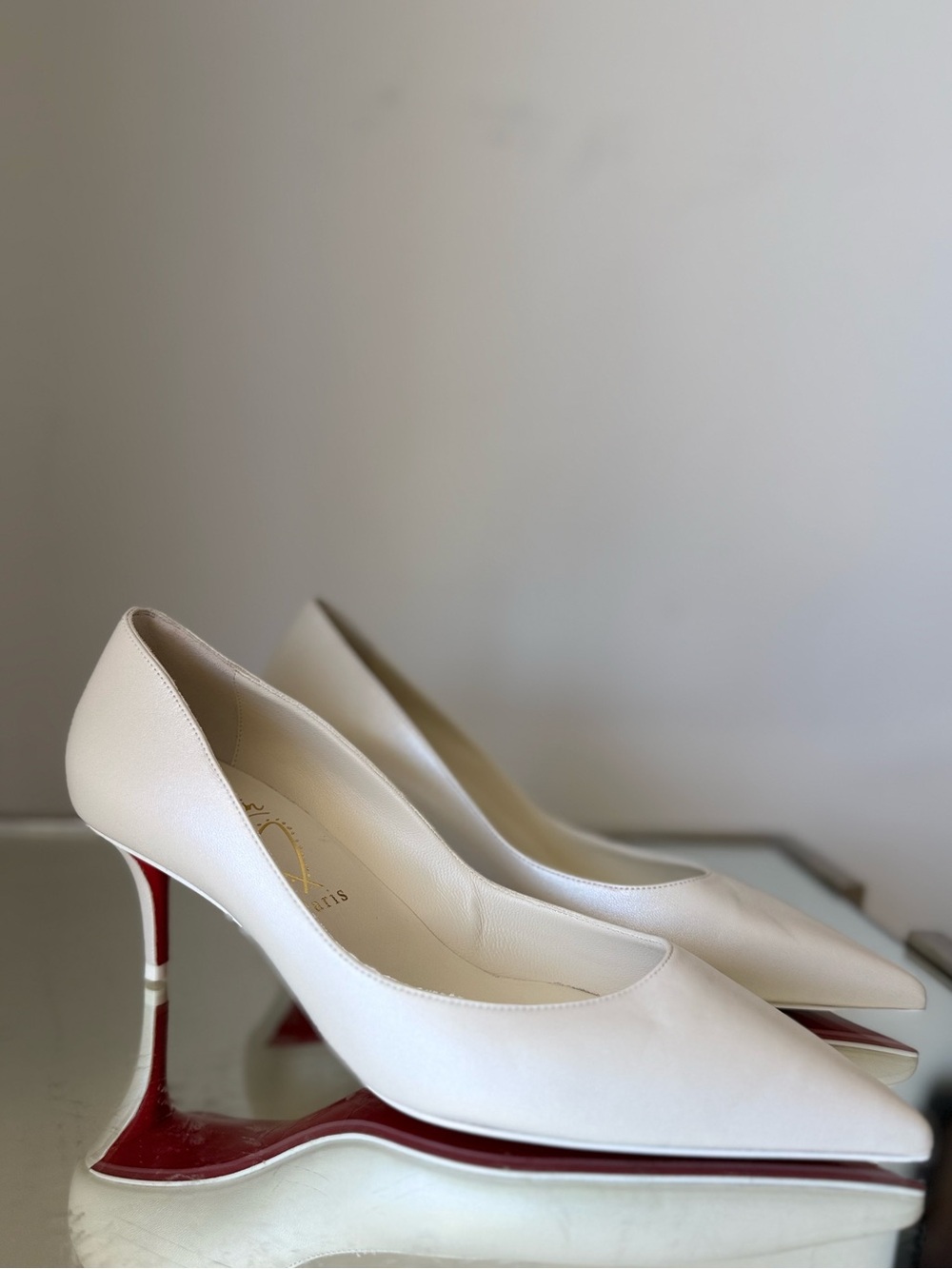 Christian Louboutin White Pointed-Toe Pumps with Red Heel - Picture 11 of 14